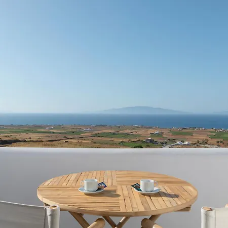 Secret View Oia (Santorini)