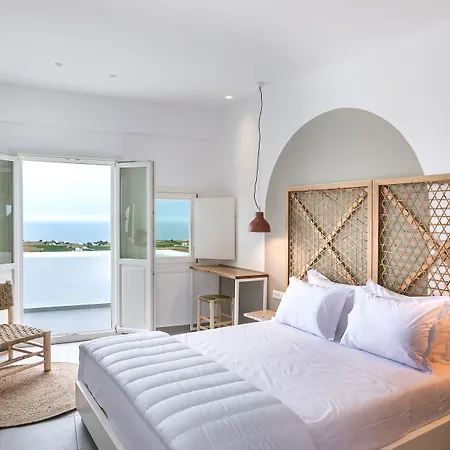 Secret View Oia (Santorini)