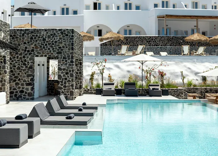 Secret View Oia (Santorini)